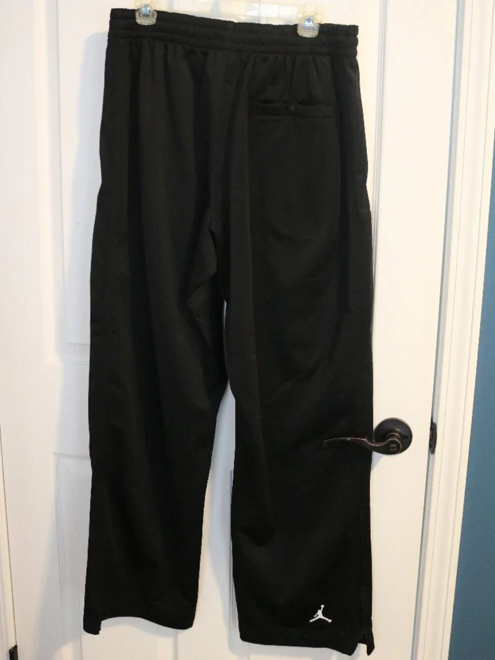 Black Jordan basketball warm up pants